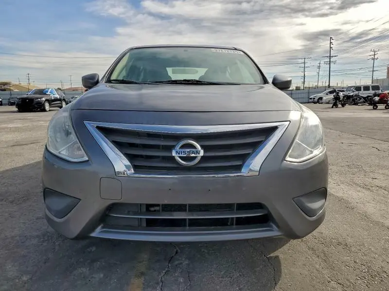 2018 NISSAN VERSA S  