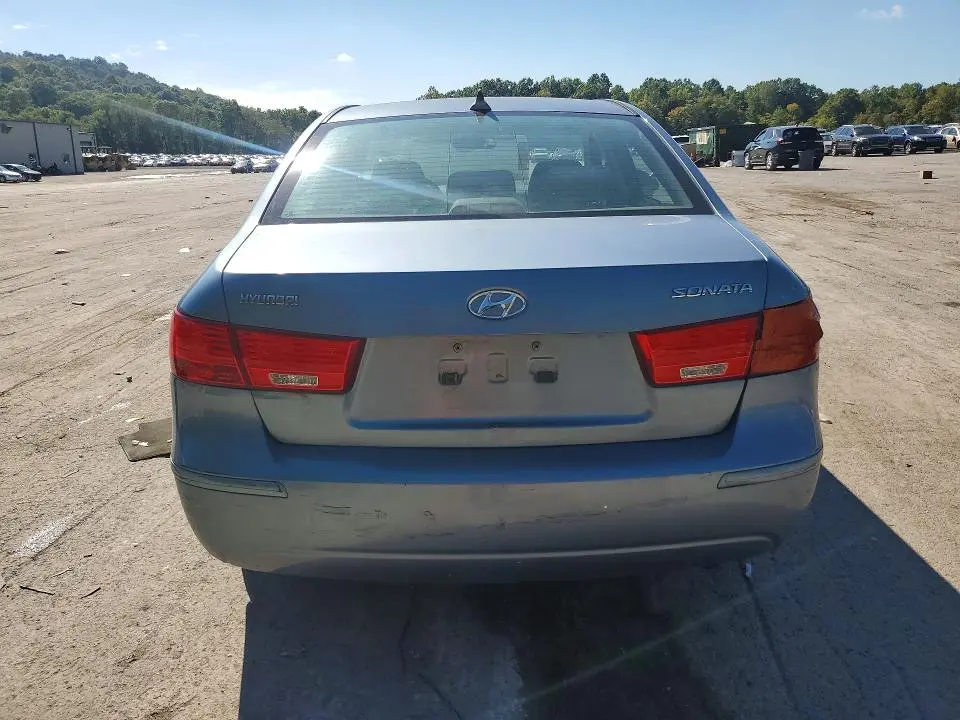 2010 HYUNDAI SONATA GLS  