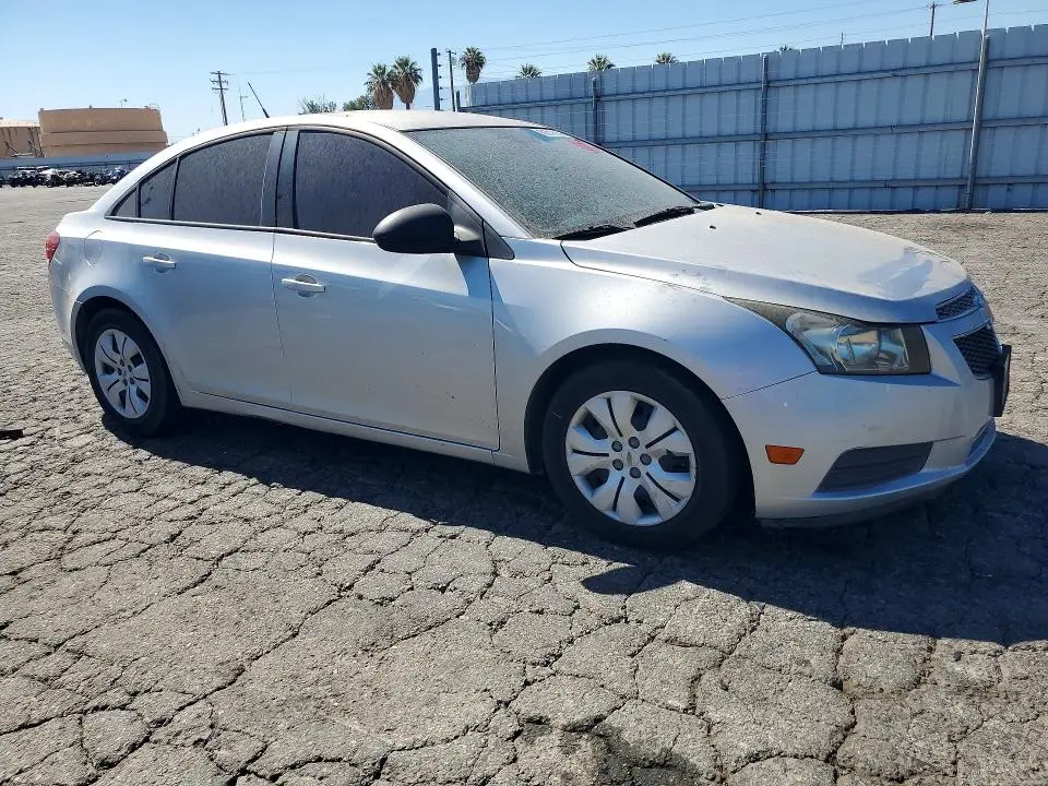 2014 CHEVROLET CRUZE LS  