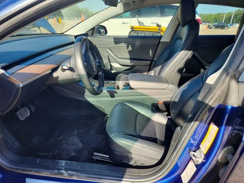 2018 TESLA MODEL 3   
