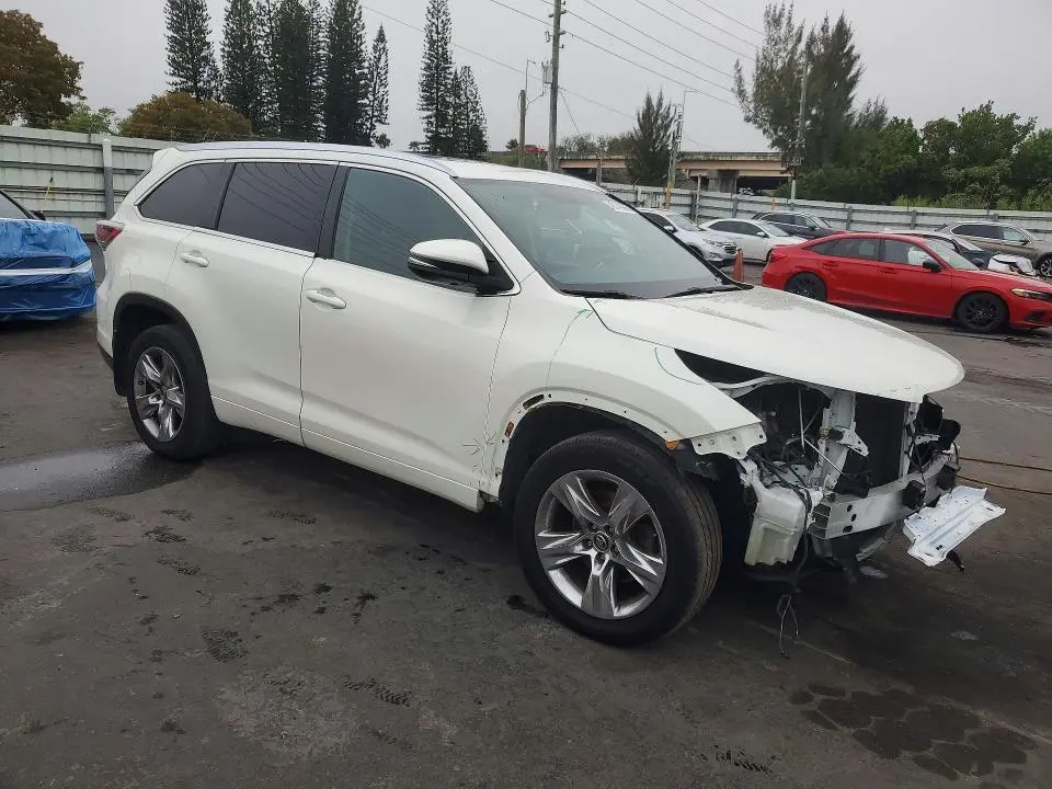 2016 TOYOTA HIGHLANDER LIMITED  