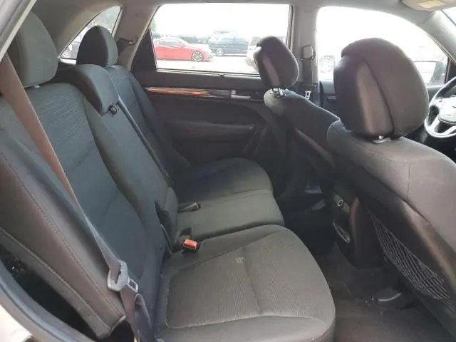 2015 KIA SORENTO LX  
