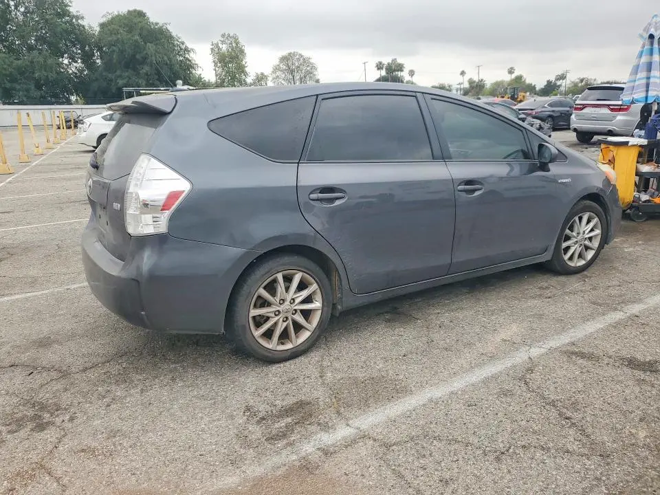 2013 TOYOTA PRIUS V FIVE  