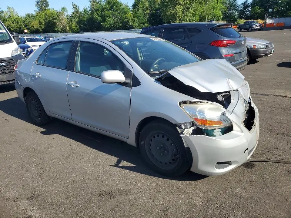 2010 TOYOTA YARIS BASE  