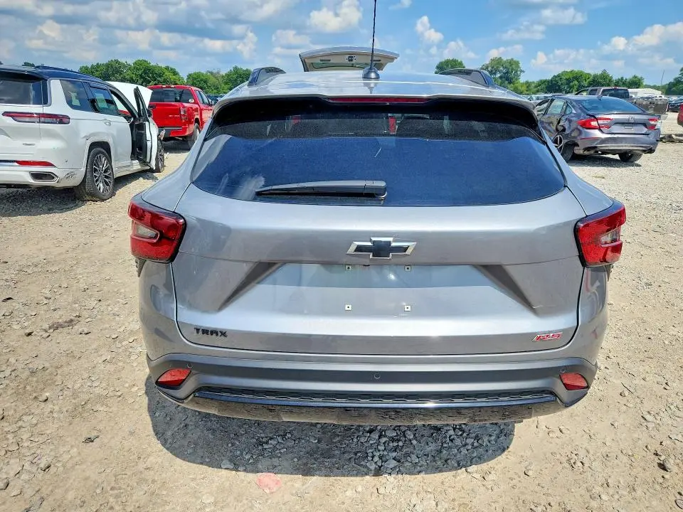 2025 CHEVROLET TRAX 2RS  
