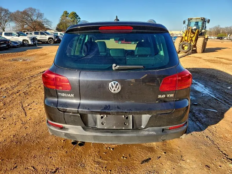 2013 VOLKSWAGEN TIGUAN S  