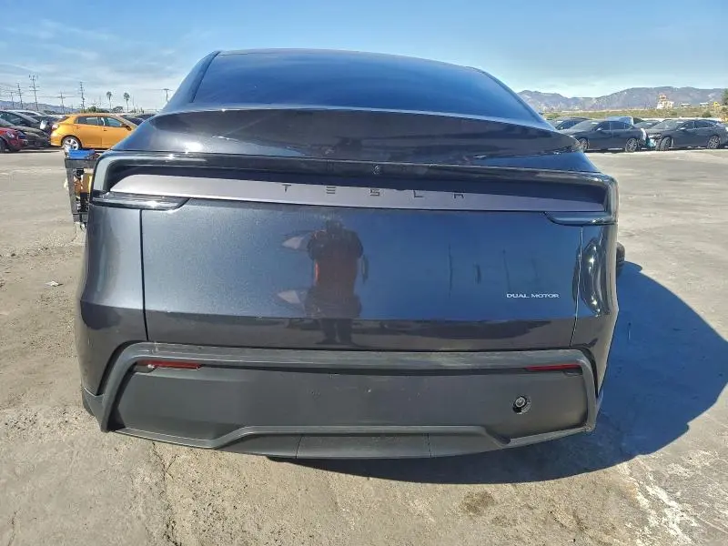 2026 TESLA MODEL Y   