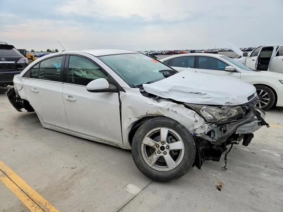 2015 CHEVROLET CRUZE LT  