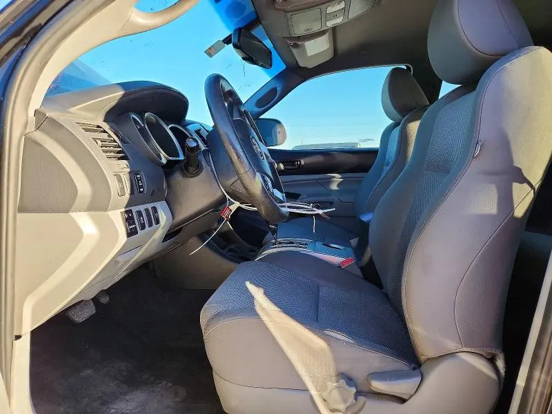 2013 TOYOTA TACOMA V6  