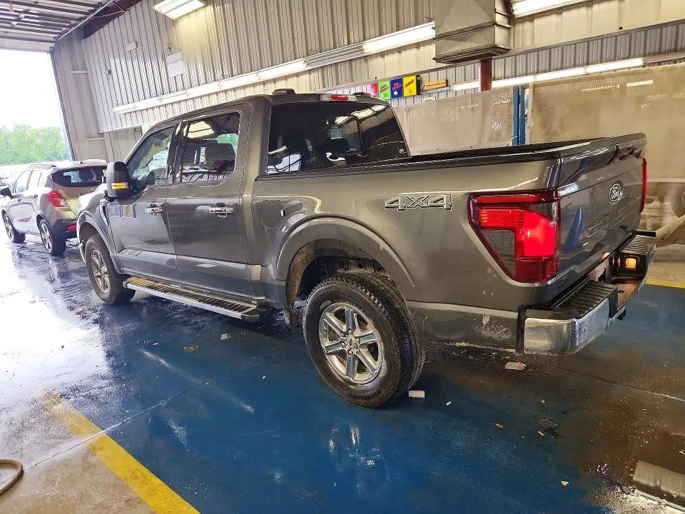 2024 FORD F150 XLT  