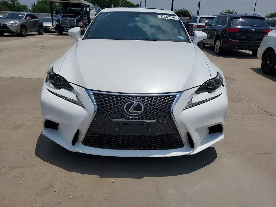 2016 LEXUS IS 200T  