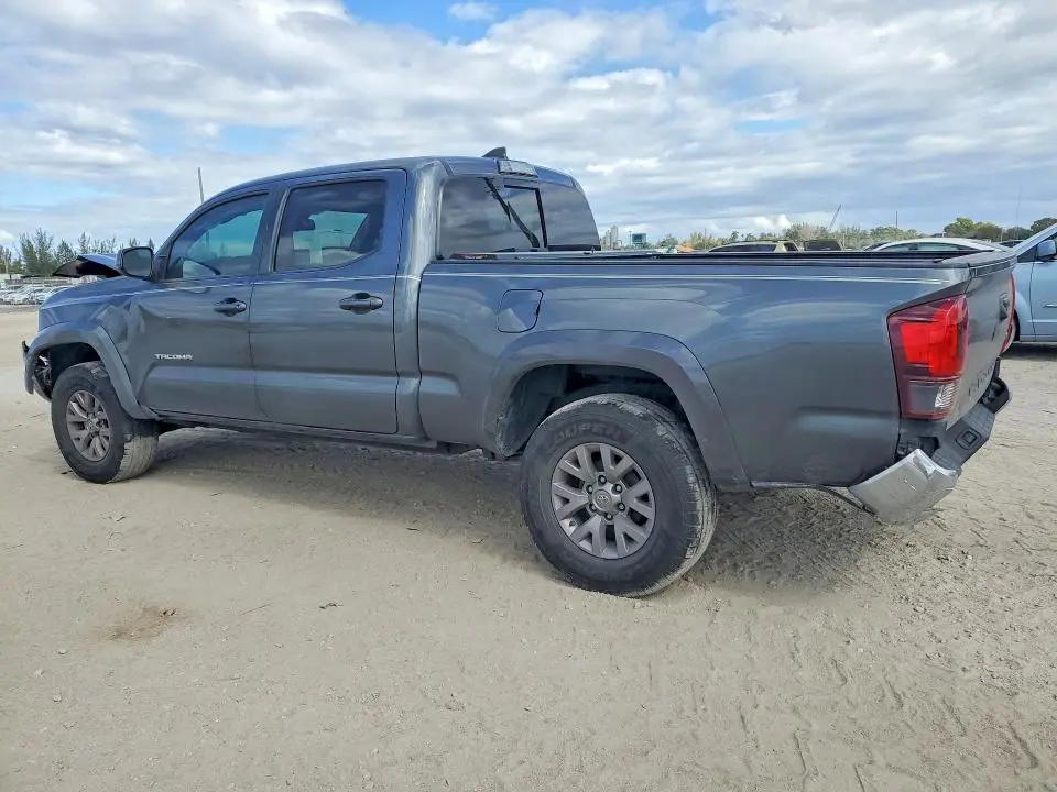 2019 TOYOTA TACOMA SR5 V6  