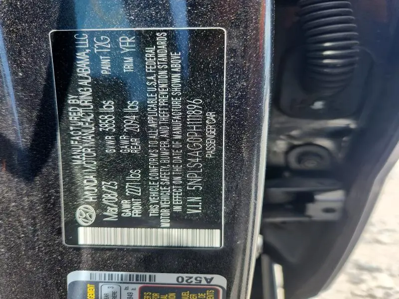 2023 HYUNDAI ELANTRA SEL  
