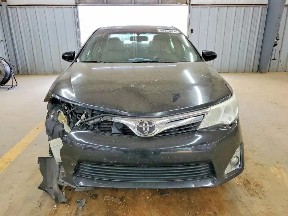 2014 TOYOTA CAMRY XLE  