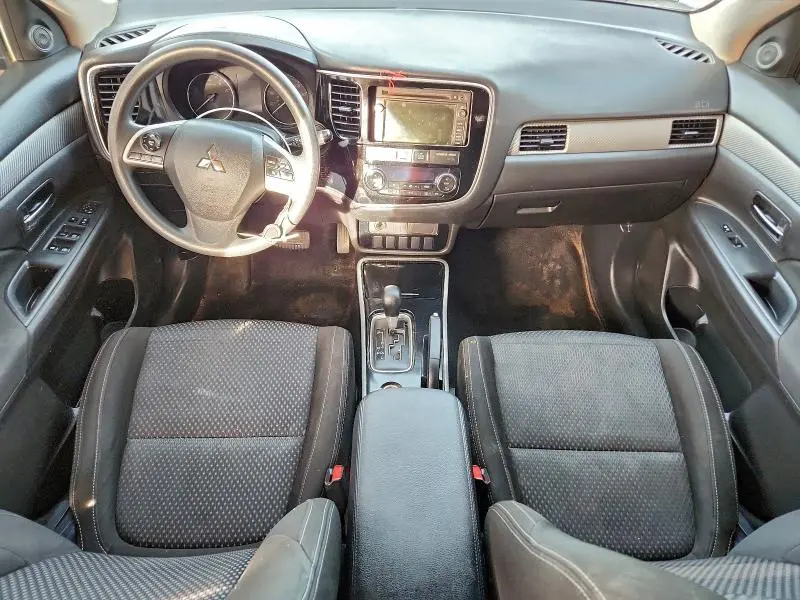 2018 MITSUBISHI OUTLANDER ES  