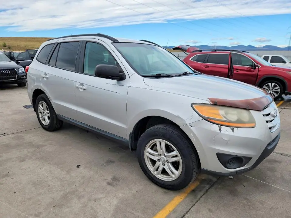 2011 HYUNDAI SANTA FE GLS  