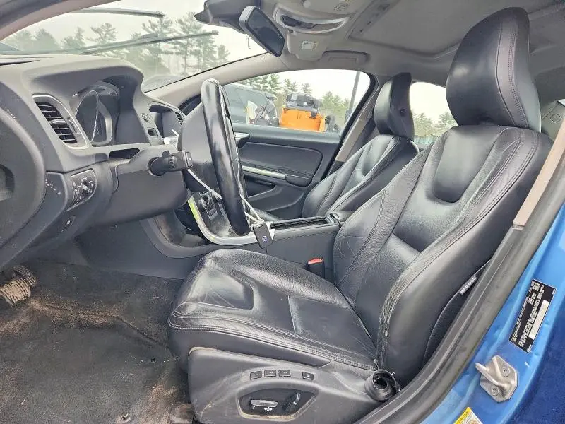 2014 VOLVO S60 T5  