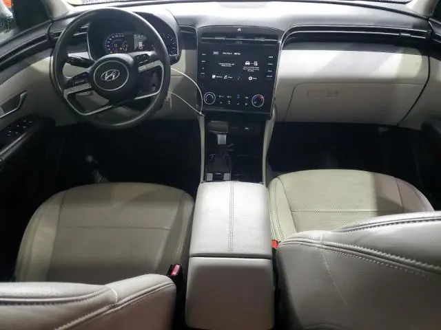 2022 HYUNDAI TUCSON SE  