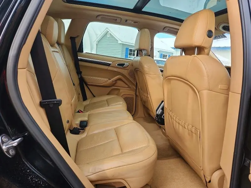 2012 PORSCHE CAYENNE   