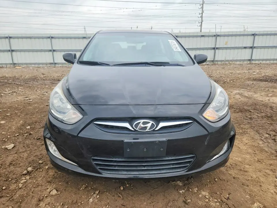 2012 HYUNDAI ACCENT SE  
