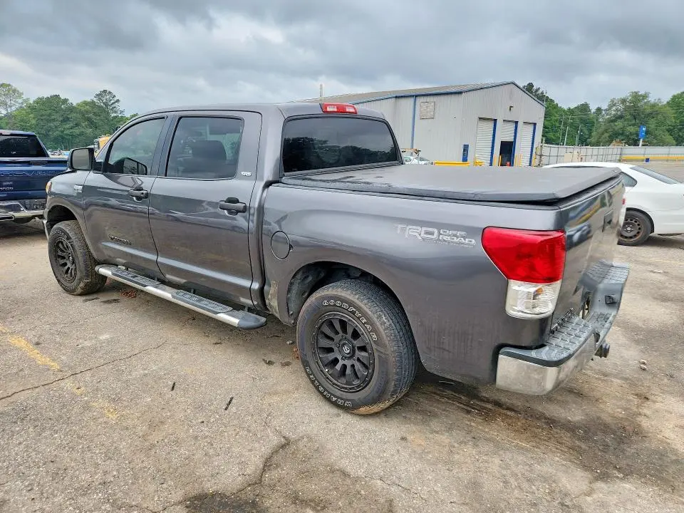 2011 TOYOTA TUNDRA CREWMAX SR5  