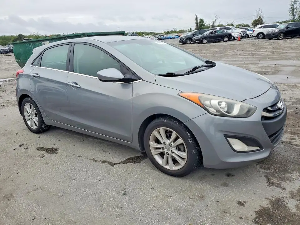 2014 HYUNDAI ELANTRA GT BASE  