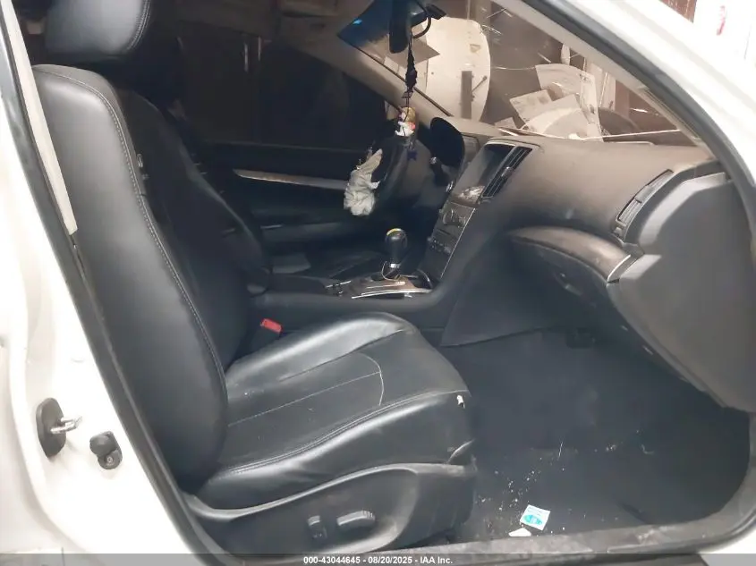 2012 INFINITI G37 JOURNEY