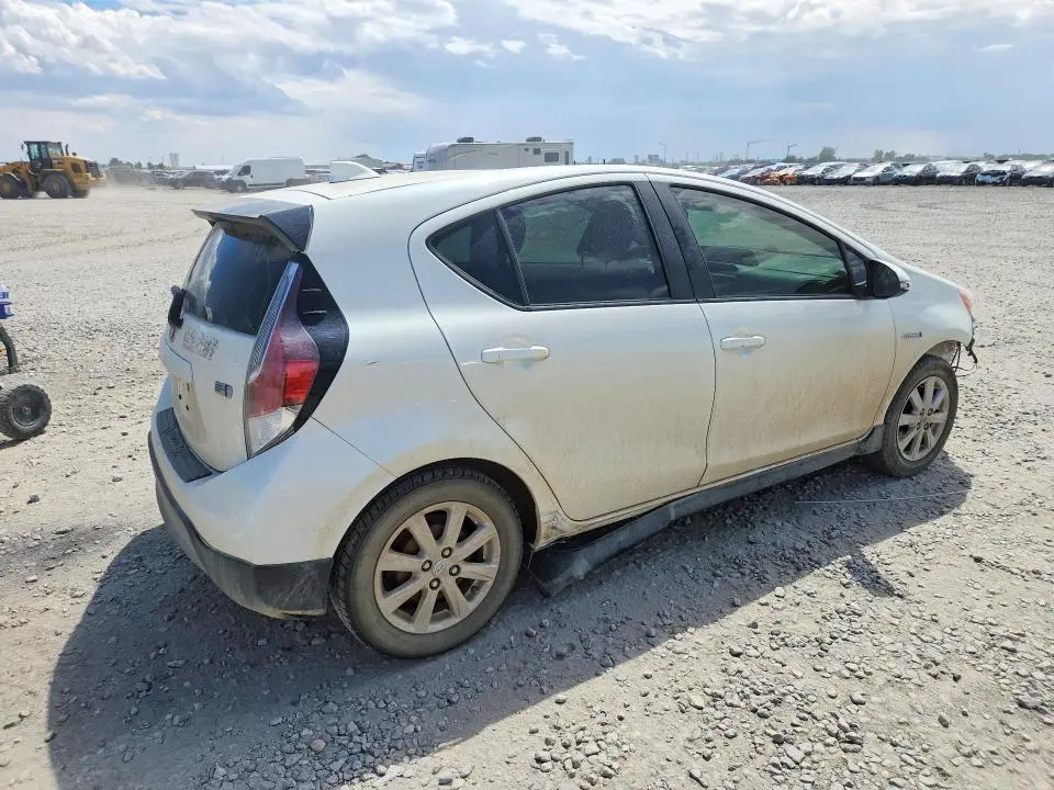 2017 TOYOTA PRIUS C TWO  
