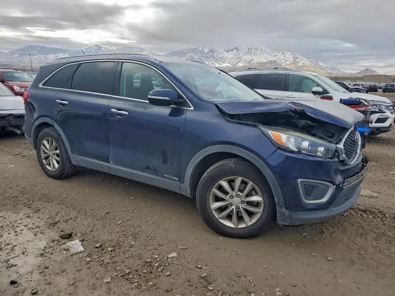 2018 KIA SORENTO LX  