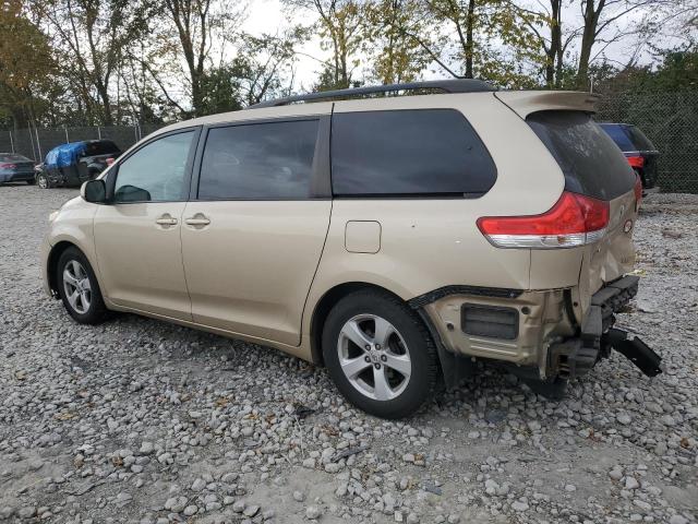 2011 TOYOTA SIENNA LE