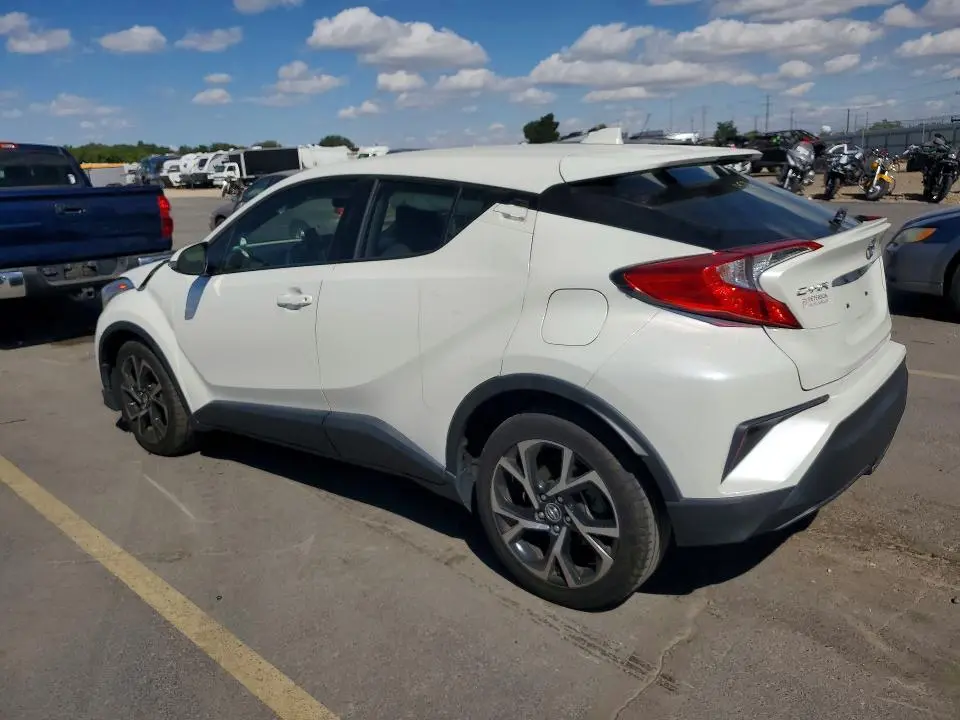 2019 TOYOTA C-HR XLE  