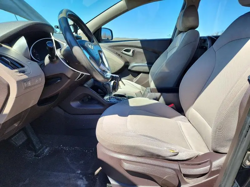 2011 HYUNDAI TUCSON GL  