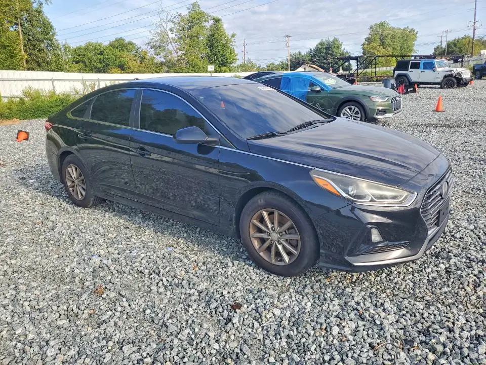 2018 HYUNDAI SONATA SE  