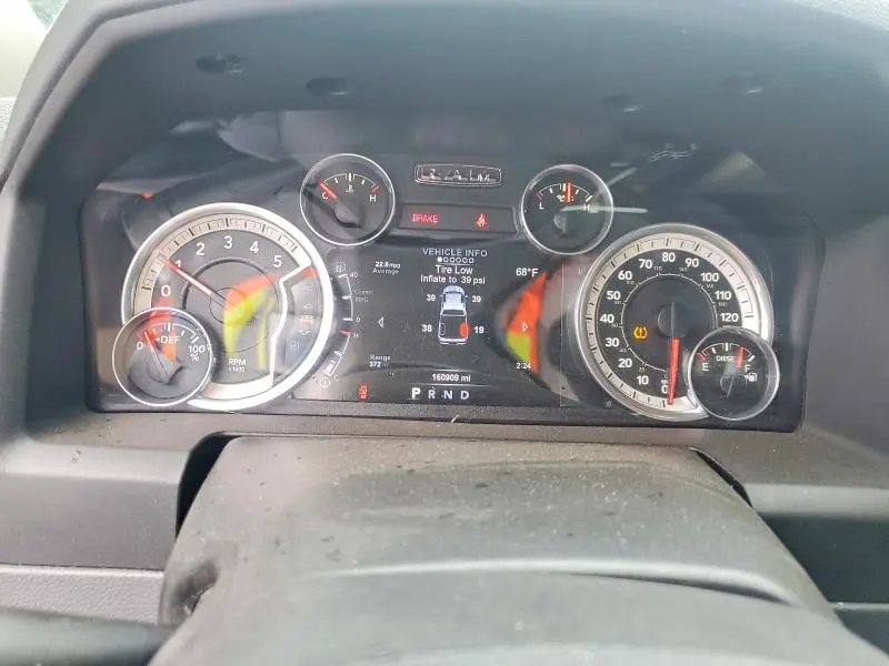 2015 RAM 1500 SLT  