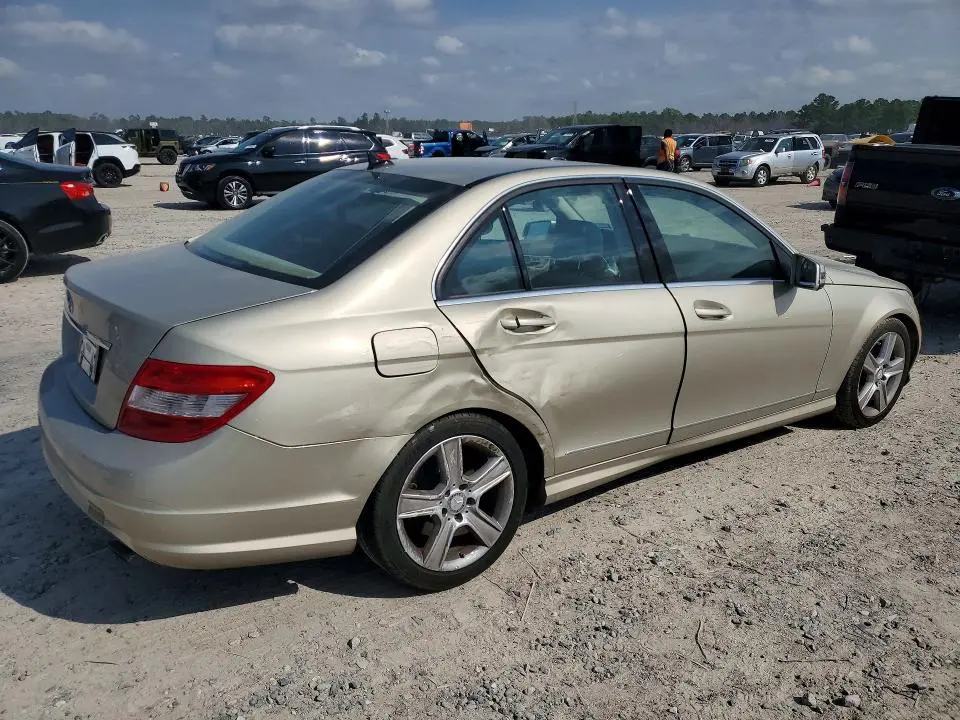2011 MERCEDES-BENZ C 300  