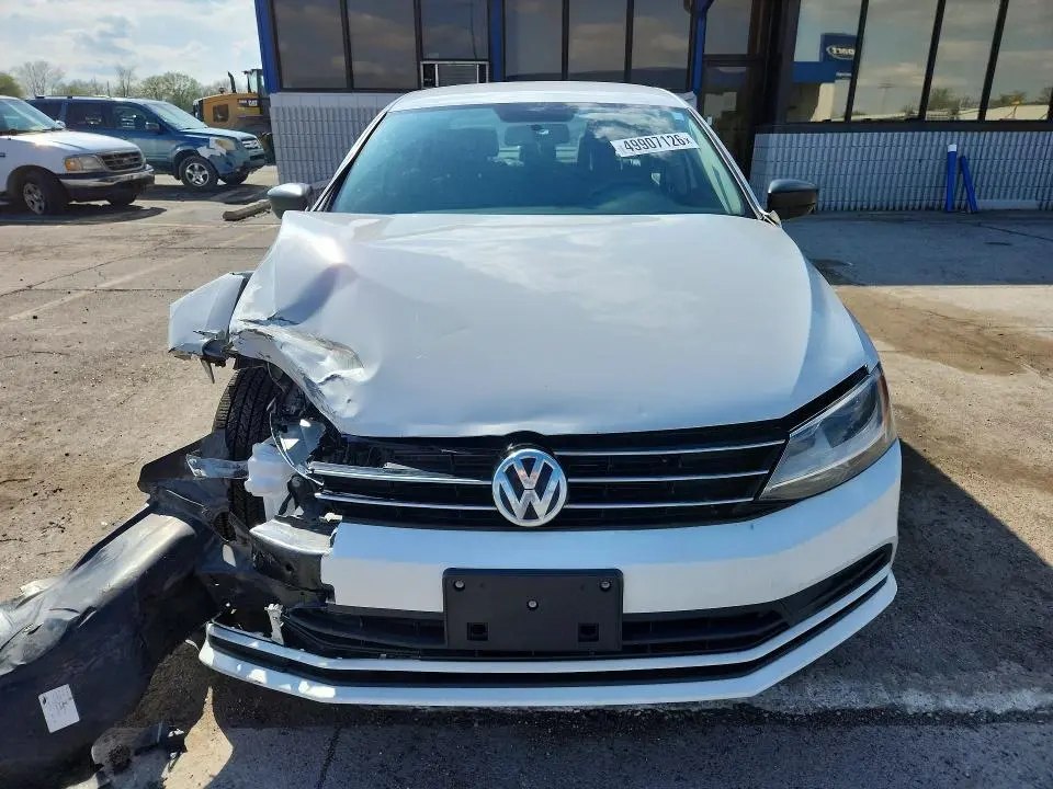 2015 VOLKSWAGEN JETTA SE  