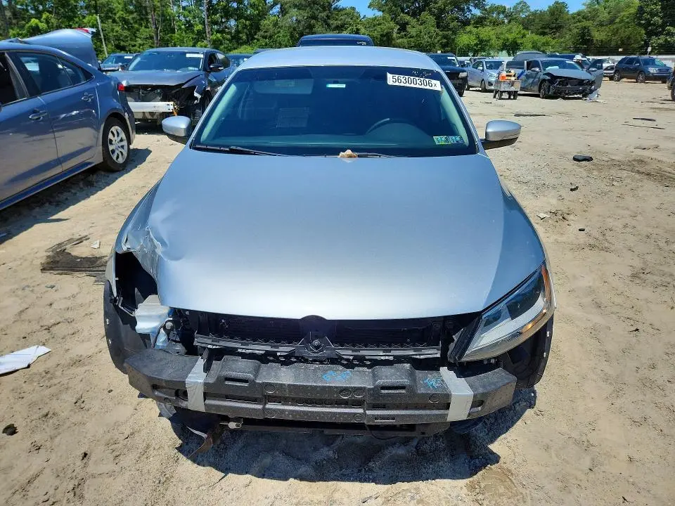 2014 VOLKSWAGEN JETTA SE  