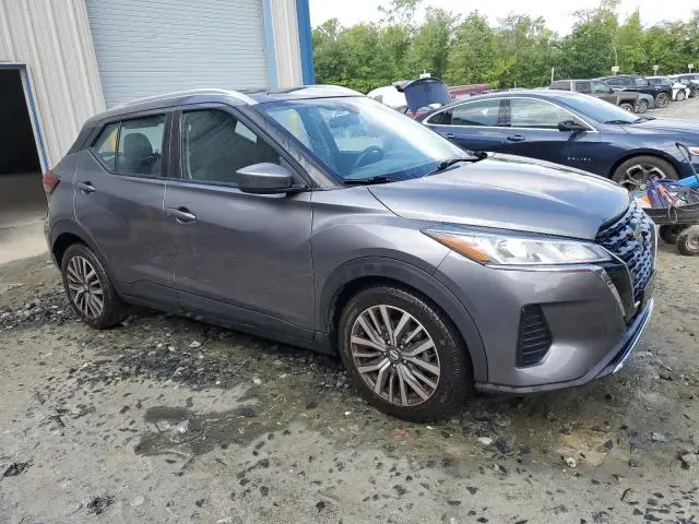 2021 NISSAN KICKS SV  