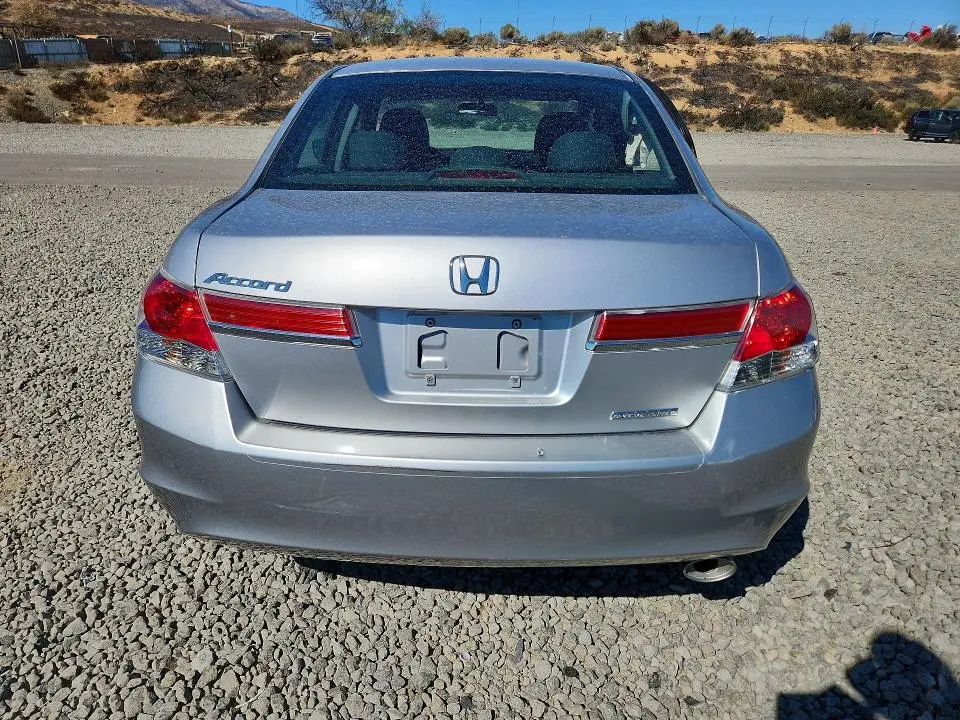 2011 HONDA ACCORD SE  