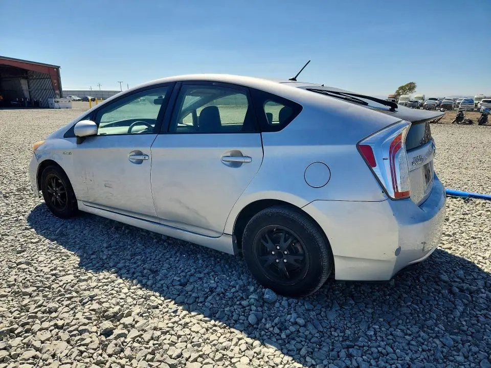 2013 TOYOTA PRIUS TWO  