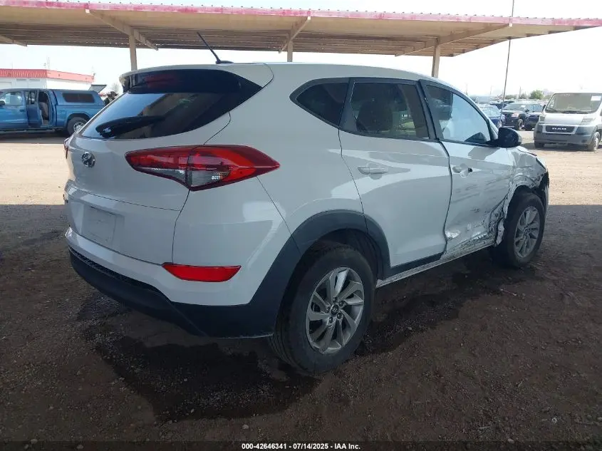 2017 HYUNDAI TUCSON SE