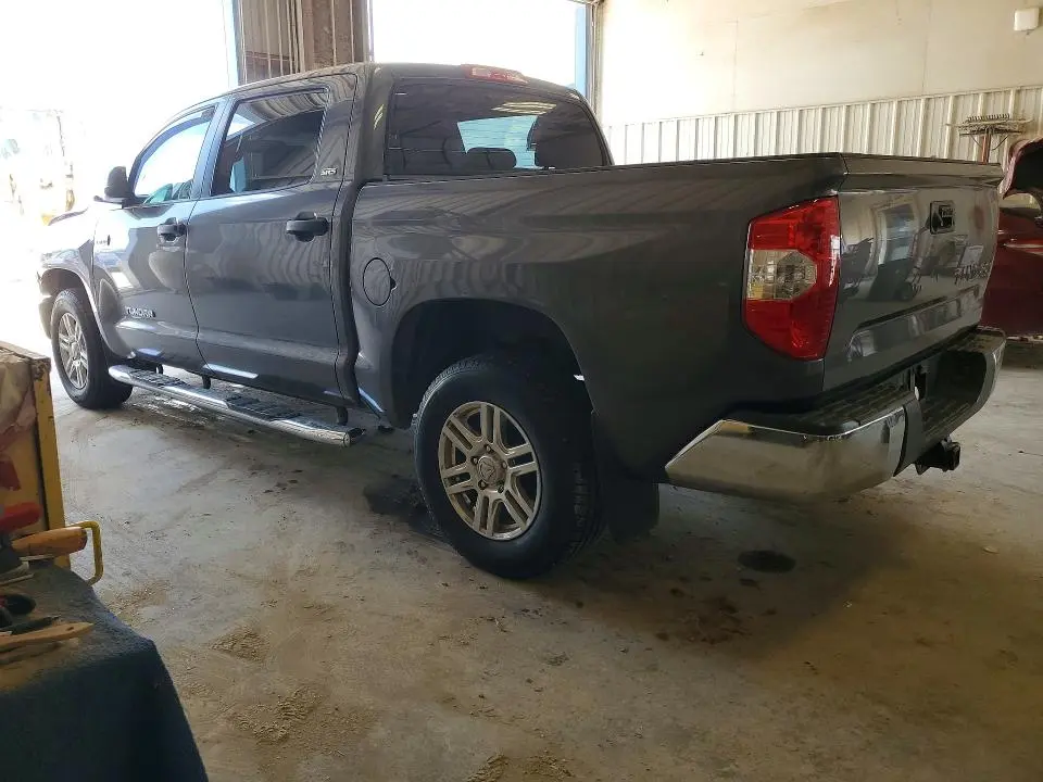 2015 TOYOTA TUNDRA CREWMAX SR5  