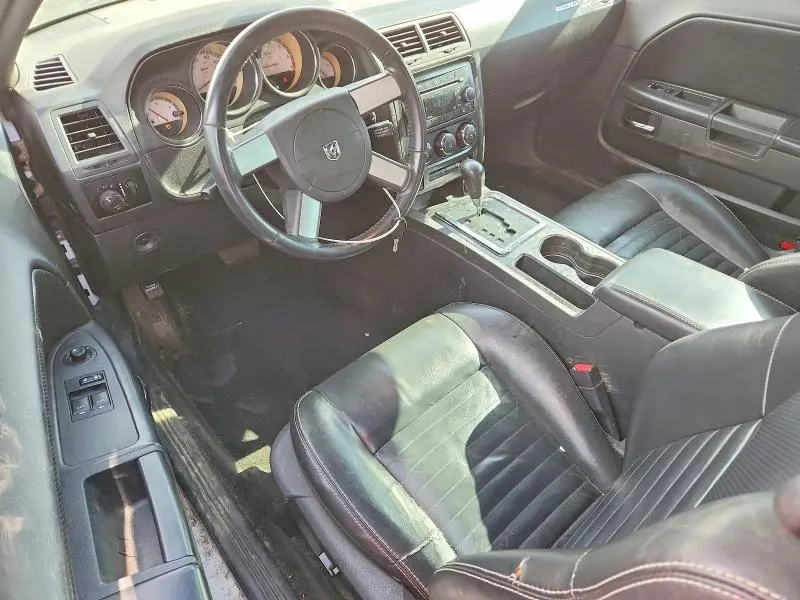 2010 DODGE CHALLENGER SE  