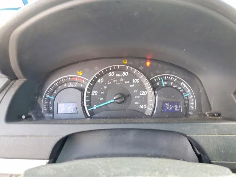 2012 TOYOTA CAMRY LE  