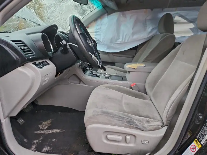 2011 TOYOTA HIGHLANDER BASE  