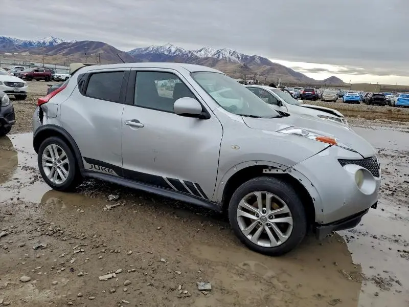 2014 NISSAN JUKE S  