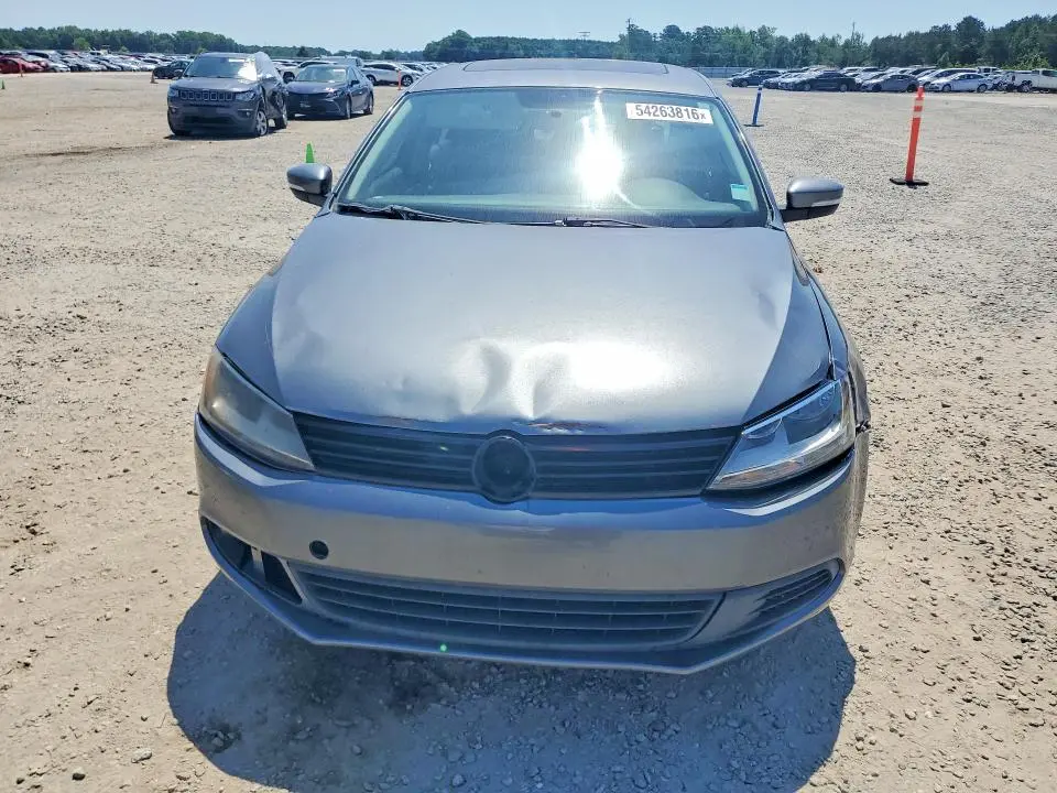 2012 VOLKSWAGEN JETTA SE  