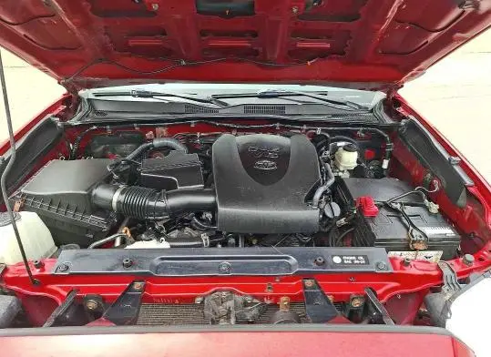 2017 TOYOTA TACOMA SR5 V6  