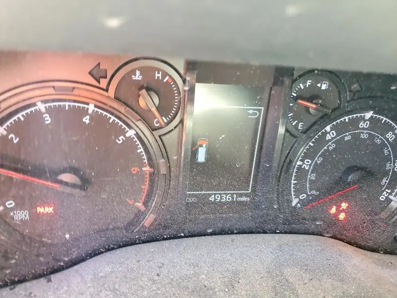 2023 TOYOTA 4RUNNER SE  