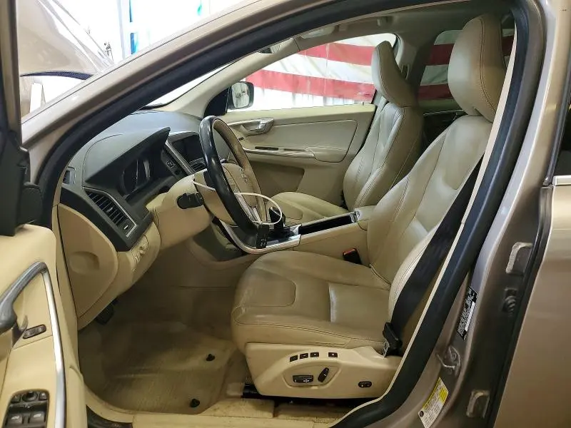 2015 VOLVO XC60 T5 PREMIER  